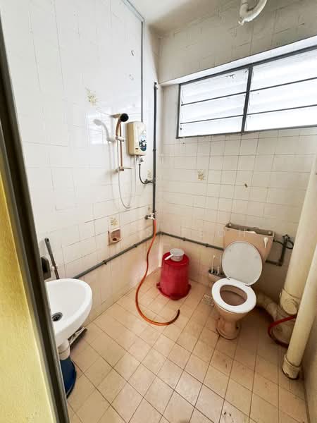 Kondominium untuk Disewa di University Heights - Bosco Teoh - Bathroom - PropertyGuru.com.my