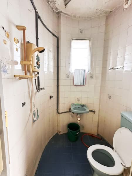 Kondominium untuk Disewa di University Heights - Bosco Teoh - Bathroom - PropertyGuru.com.my