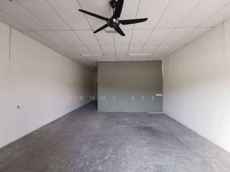 Shop / Office for Rent in Taman Denai Nusantara (Gelang Patah) - Danny See - Interior - PropertyGuru.com.my
