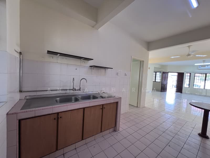 2-storey Terraced House for Rent in Bandar Utama 12 (Bandar Utama) - Anita Sharma - PropertyGuru.com.my