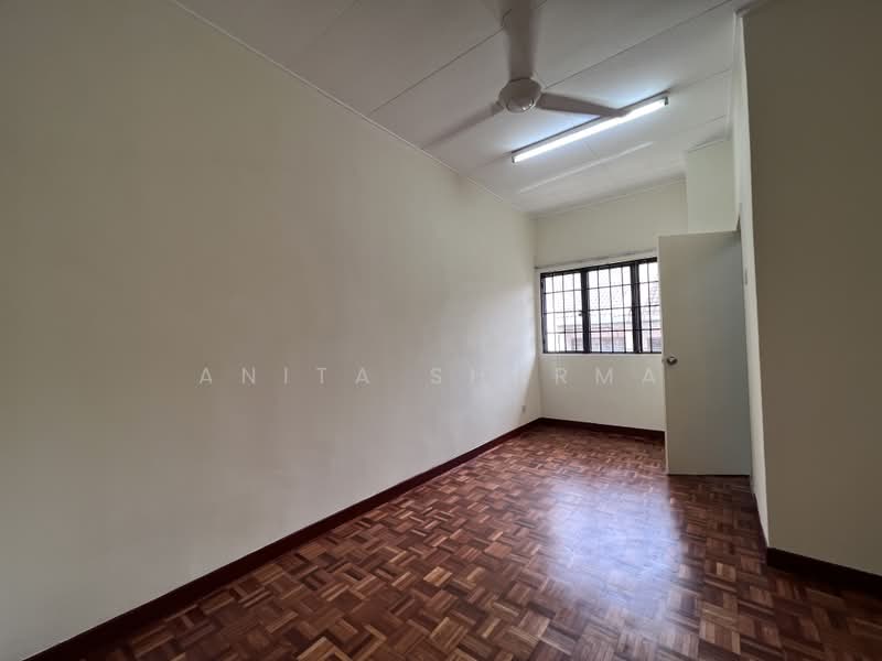 2-storey Terraced House for Rent in Bandar Utama 12 (Bandar Utama) - Anita Sharma - PropertyGuru.com.my