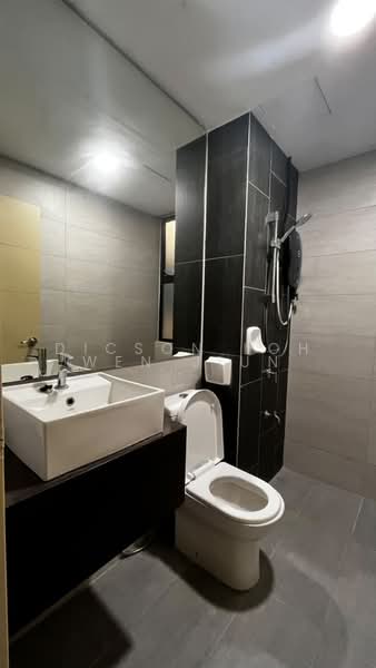 Kondominium untuk Dijual di Admiral Residences - Dicson Loh Wen Jiun - Bathroom - PropertyGuru.com.my