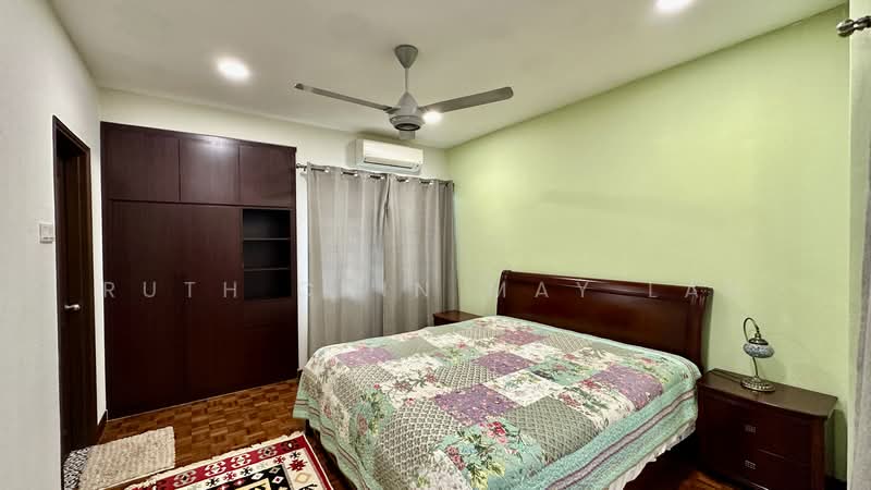 Bungalow for Sale in Bangsar (Kuala Lumpur) - Ruth Chin May Lan - Bedroom - PropertyGuru.com.my
