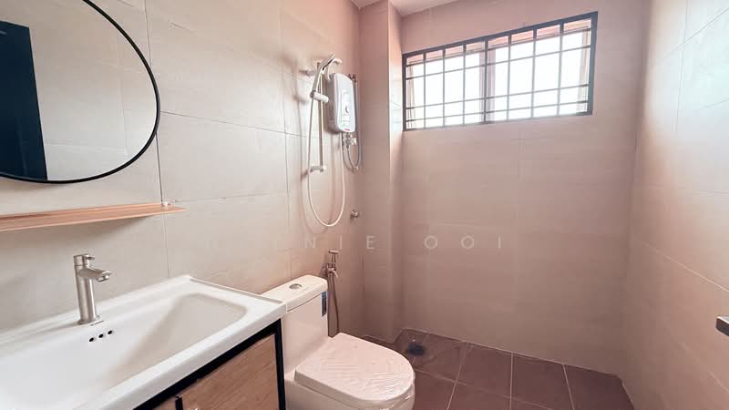 Rumah Teres 2-Tingkat untuk Dijual di Taman Pelangi Semenyih (Semenyih) - Dlynie Ooi - Bathroom - PropertyGuru.com.my
