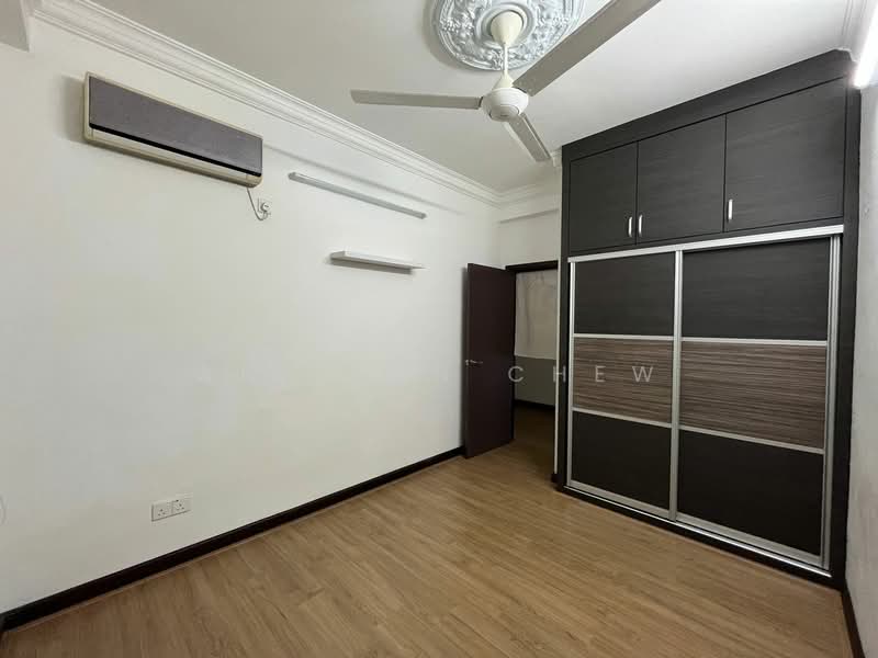 Condominium for Sale at The Brezza - Alisson Chew - Bedroom - PropertyGuru.com.my