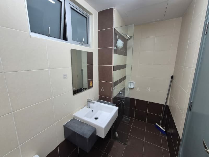 Residential Land for Rent in Taman Nusa Sentral (Iskandar Puteri (Nusajaya)) - Crystal Tan - Bathroom - PropertyGuru.com.my