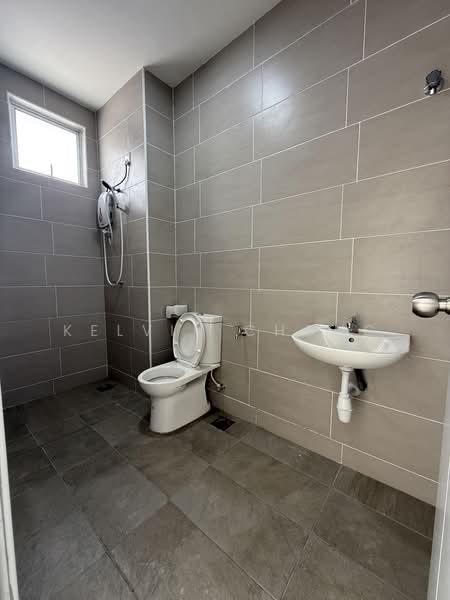Rumah Teres 2-Tingkat untuk Disewa di Bandar Baru Sri Klebang (Chemor) - Kelvin Chong - Bathroom - PropertyGuru.com.my