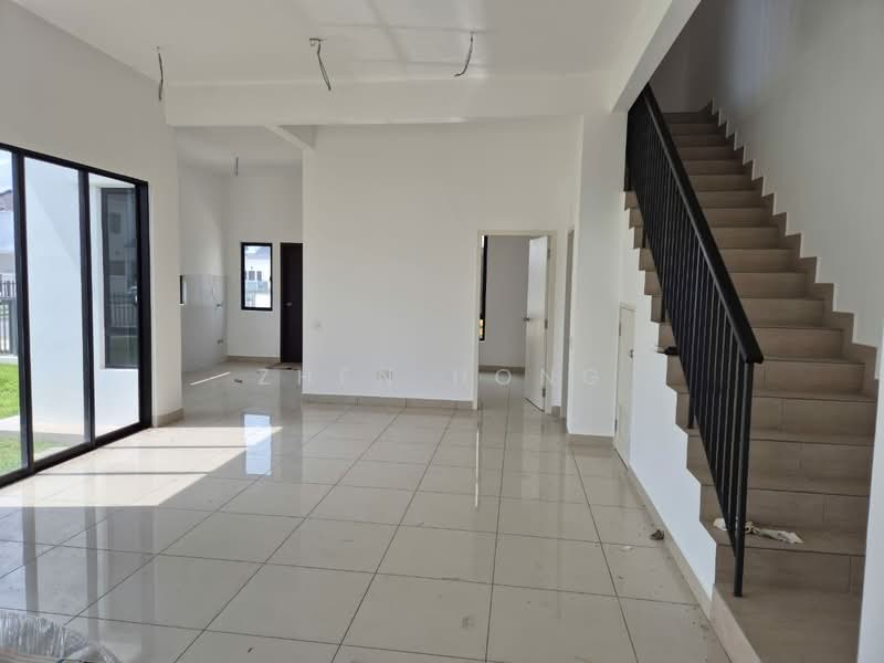 Rumah Teres 2-Tingkat untuk Dijual di Bandar Cassia (Batu Kawan) - Zhen Hong - Living Room - PropertyGuru.com.my