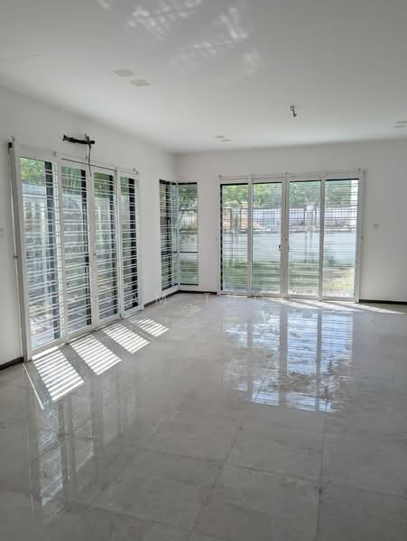 Bungalow House untuk Dijual di Seksyen U9 (Shah Alam) - Sam Thoo - Living Room - PropertyGuru.com.my