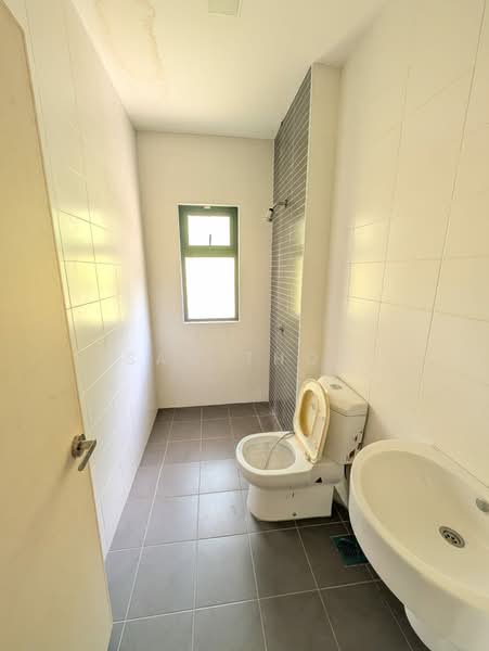 Bungalow House untuk Dijual di Seksyen U9 (Shah Alam) - Sam Thoo - Bathroom - PropertyGuru.com.my