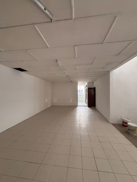 Shop for Rent in King center (Kuching) - KC Jee - PropertyGuru.com.my