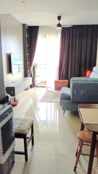 Kondominium untuk Dijual di Golden Triangle 2 - Pamela Yeap - Living Room - PropertyGuru.com.my