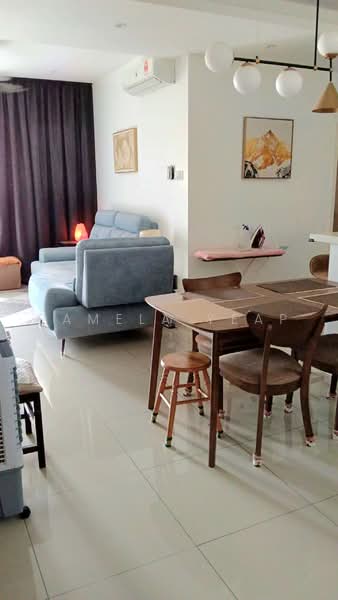 Kondominium untuk Dijual di Golden Triangle 2 - Pamela Yeap - Living Room - PropertyGuru.com.my