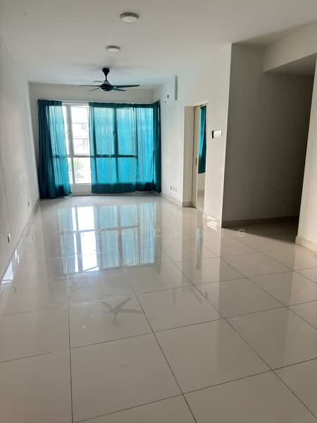 Servis Apartment untuk Dijual di Maxim Residences - Fish Chong - Living Room - PropertyGuru.com.my
