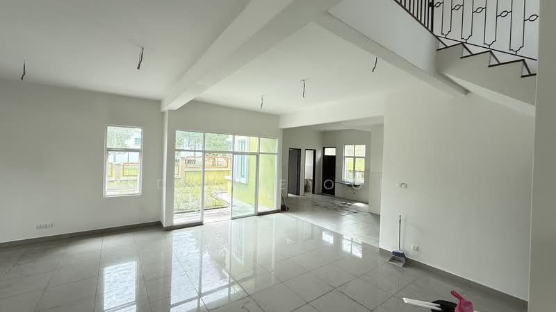 Bungalow House untuk Dijual di Taman Pelangi Semenyih (Semenyih) - Dlynie Ooi - Living Room - PropertyGuru.com.my