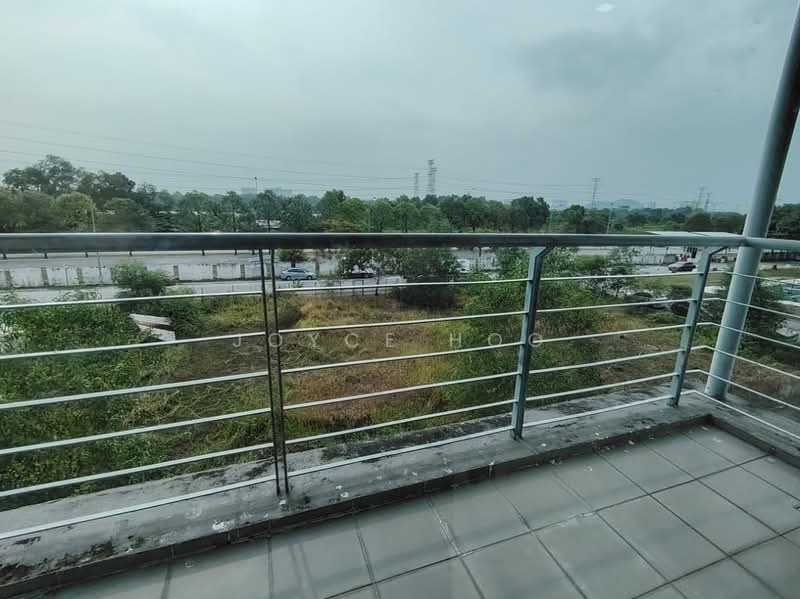 Rumah Teres 3-Tingkat untuk Dijual di Bandar Puteri Puchong (Puchong) - Joyce Hoo - Balcony - PropertyGuru.com.my