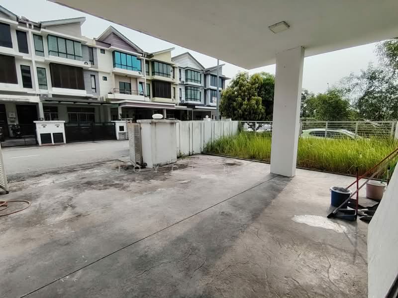 Rumah Teres 3-Tingkat untuk Dijual di Bandar Puteri Puchong (Puchong) - Joyce Hoo - Exterior - PropertyGuru.com.my