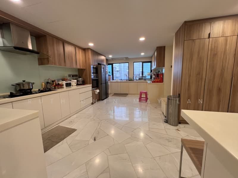 Rumah Banglo untuk Dijual di Damansara Heights (Kuala Lumpur) - Ruth Chin May Lan - Kitchen - PropertyGuru.com.my