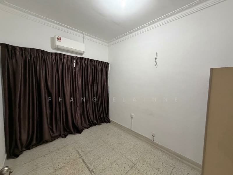 1-storey Terraced House for Rent in Taman Pelangi (Johor Bahru) - Phang Elainne - Interior - PropertyGuru.com.my