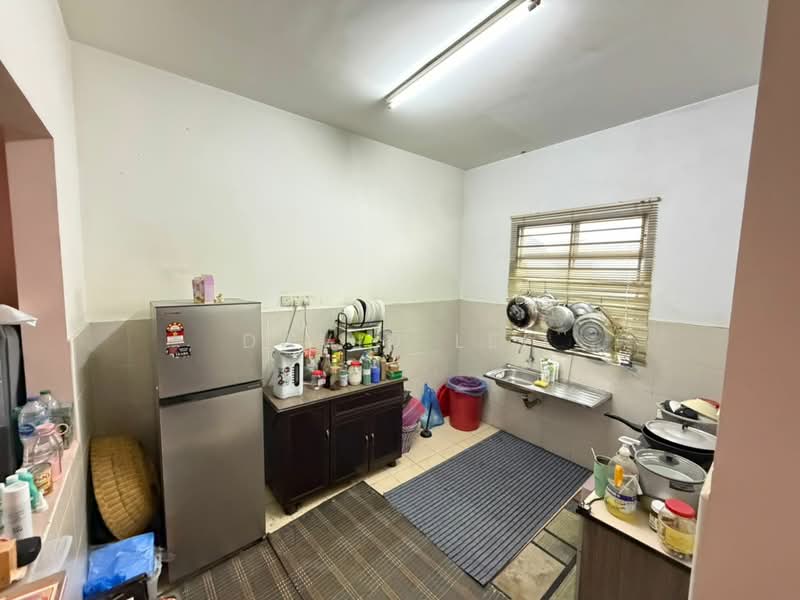 2-storey Terraced House for Sale in Kota Emerald (Rawang) - David Lee - Kitchen - PropertyGuru.com.my