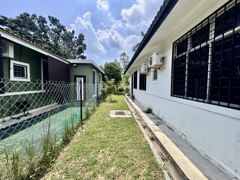 Semi-Detached House for Sale in Kota Warisan (Sepang) - NUZULHAKIMI . - PropertyGuru.com.my