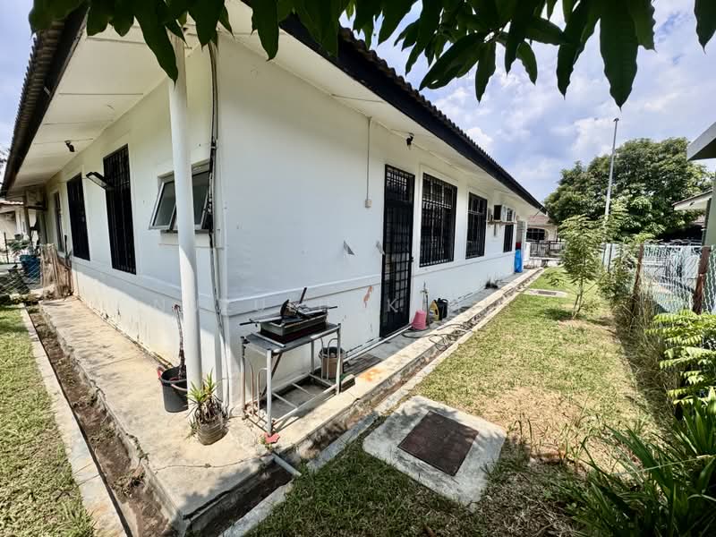 Semi-Detached House for Sale in Kota Warisan (Sepang) - NUZULHAKIMI . - PropertyGuru.com.my