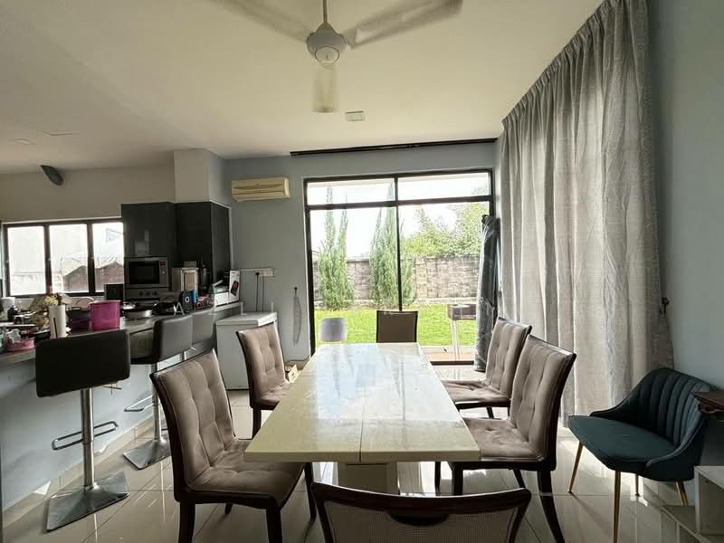 Semi-Detached House for Sale in Ampang Jaya (Ampang) - Azli Ibrahim - Kitchen - PropertyGuru.com.my