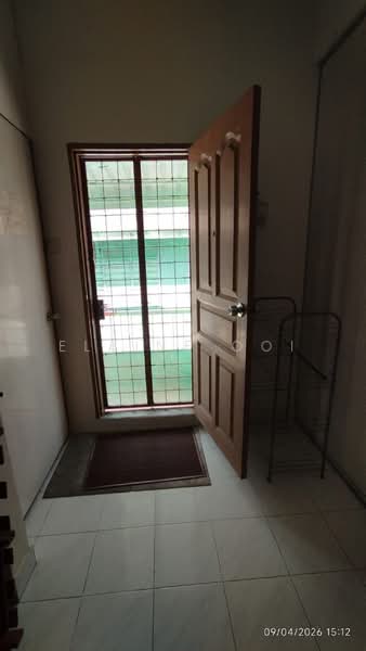 Bungalow House untuk Disewa di Gelugor (Penang) - Elaine Ooi - Entrance - PropertyGuru.com.my