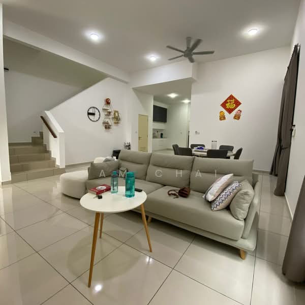 Cluster House for Sale in Johor Bahru (Johor) - Sam Chai - Living Room - PropertyGuru.com.my