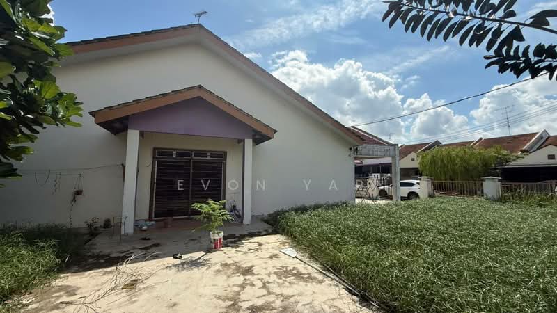 Rumah Teres 1-Tingkat untuk Dijual di Taman Bukit Tiram (Ulu Tiram) - Evon Yap - Exterior - PropertyGuru.com.my