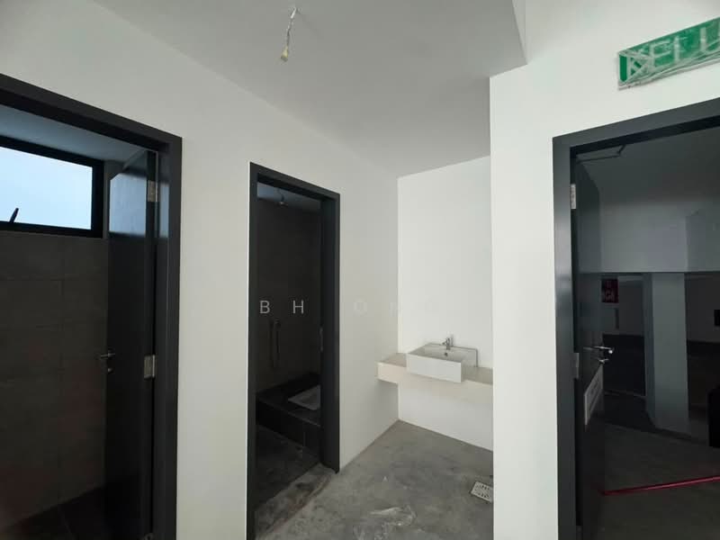 Shop for Rent in Skyloft Avenue (Puchong) - BH Ong - Bathroom - PropertyGuru.com.my