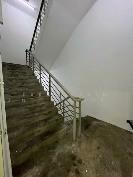 Kilang untuk Dijual di Subang Jaya (Selangor) - FARAH HANIM BINTI AD SUHADAK SUHADAK - Corridor - PropertyGuru.com.my