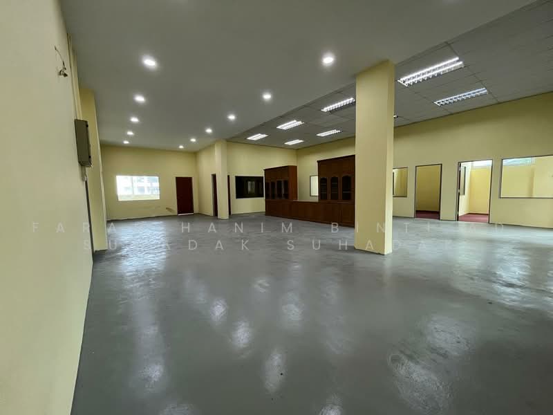 Kilang untuk Dijual di Subang Jaya (Selangor) - FARAH HANIM BINTI AD SUHADAK SUHADAK - Interior - PropertyGuru.com.my