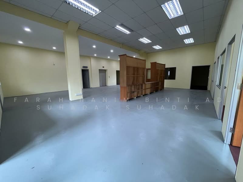 Kilang untuk Dijual di Subang Jaya (Selangor) - FARAH HANIM BINTI AD SUHADAK SUHADAK - Interior - PropertyGuru.com.my