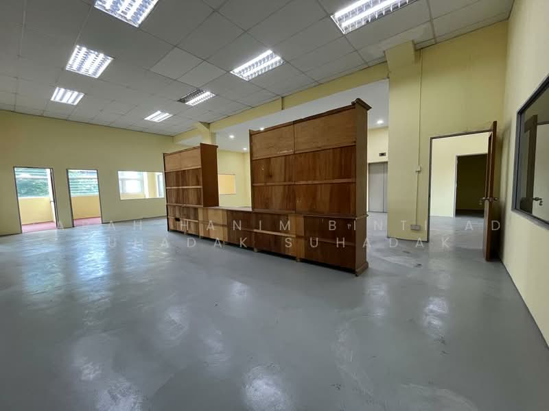 Kilang untuk Dijual di Subang Jaya (Selangor) - FARAH HANIM BINTI AD SUHADAK SUHADAK - Interior - PropertyGuru.com.my