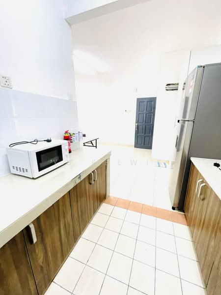 Kondominium untuk Disewa di Pelangi Utama - Yu Kelwis - Kitchen - PropertyGuru.com.my