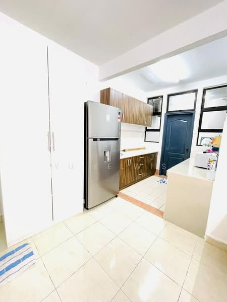 Kondominium untuk Disewa di Pelangi Utama - Yu Kelwis - Kitchen - PropertyGuru.com.my