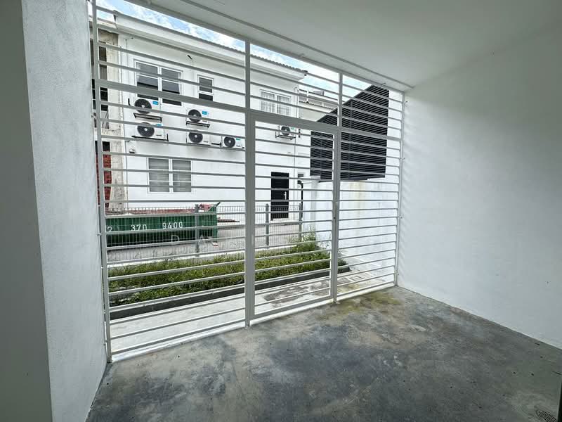 2-storey Terraced House for Sale in Bandar Country Homes (Rawang) - David Lee - Exterior - PropertyGuru.com.my