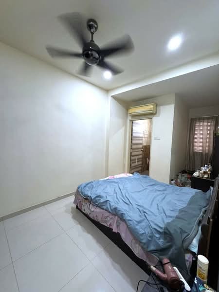 Rumah Teres 2-Tingkat untuk Dijual di Taman Sierra Perdana (Masai) - Karl Lim - Bedroom - PropertyGuru.com.my