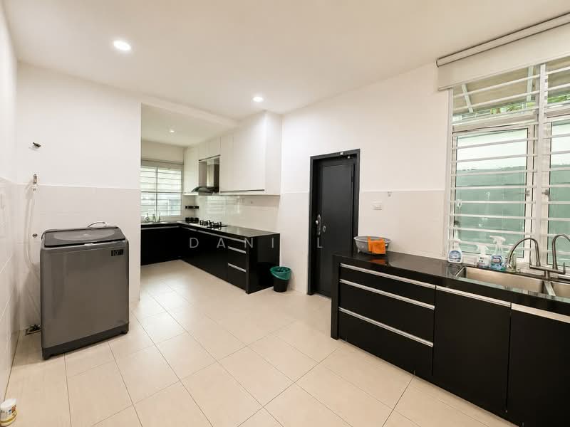 Rumah Berkembar untuk Dijual di Saujana Villa (Kajang) - DANIEL . - Kitchen - PropertyGuru.com.my