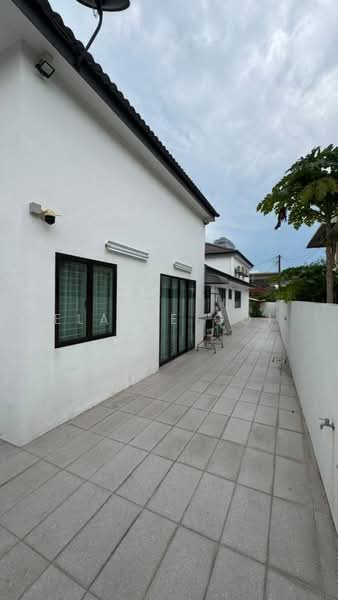 Bungalow House for Sale in Kampung Sungai Gelugor (Gelugor) - Elaine Ooi - PropertyGuru.com.my