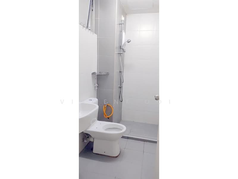 Kondominium untuk Dijual di Elit Heights @ Bayan City - Vincent Ooi - Bathroom - PropertyGuru.com.my
