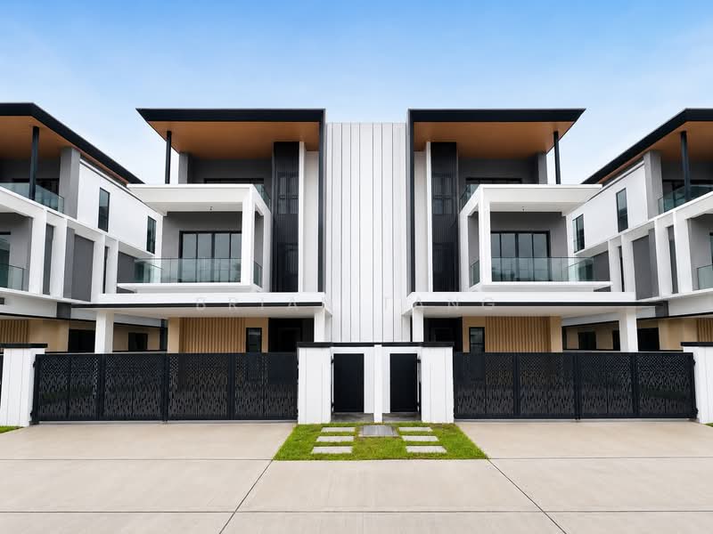 Semi-Detached House for Sale in Kota Damansara (Selangor) - Brian Tang - Exterior - PropertyGuru.com.my