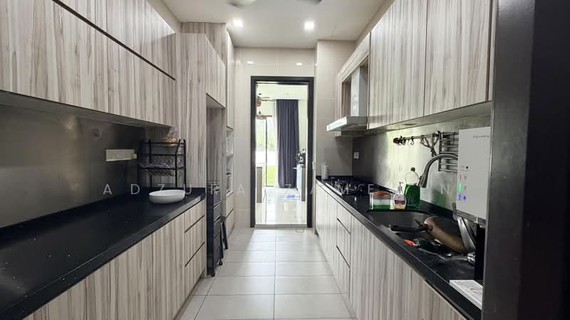 Bungalow for Sale in Elmina (Shah Alam) - Adzura Zamedin - Kitchen - PropertyGuru.com.my