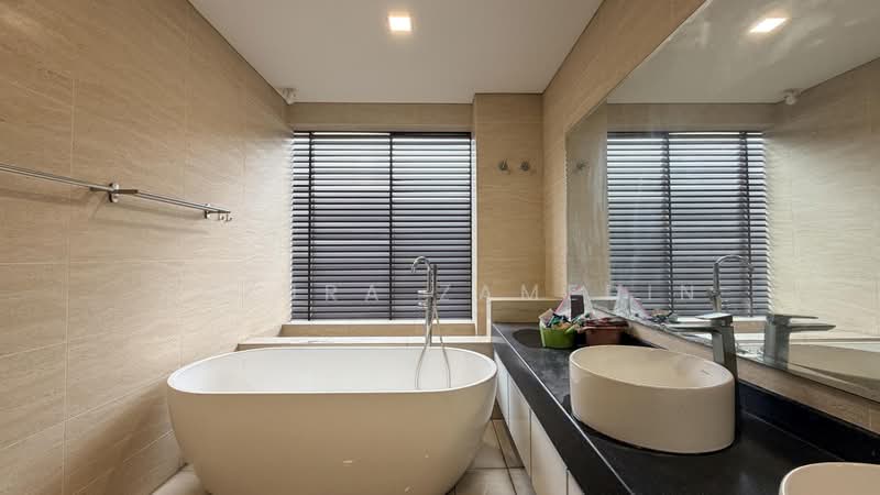 Bungalow for Sale in Elmina (Shah Alam) - Adzura Zamedin - Bathroom - PropertyGuru.com.my