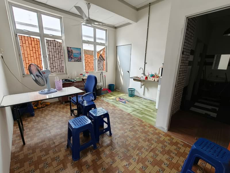 Shop / Office untuk Disewa di Bandar Indahpura (Kulai) - Danny See - Interior - PropertyGuru.com.my
