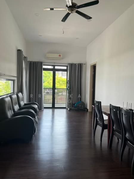 Rumah Teres 2-Tingkat untuk Dijual di Taman Bukit Subang (Shah Alam) - Darren Kai Xin Ng - PropertyGuru.com.my