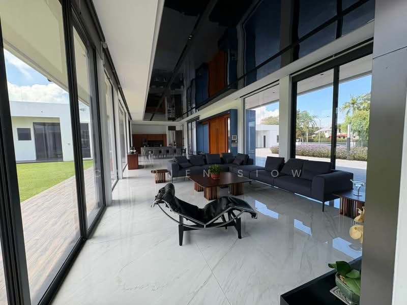 Rumah Banglo untuk Dijual di Leisure Farm (Gelang Patah) - Carrien Siow - Living Room - PropertyGuru.com.my
