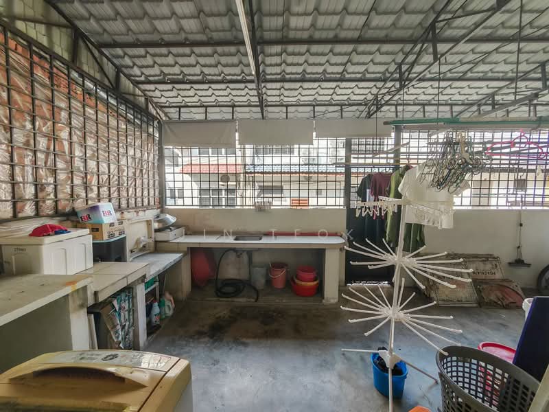 Rumah Teres 2-Tingkat untuk Dijual di Taman Ungku Tun Aminah (Skudai) - Jin Teok - Exterior - PropertyGuru.com.my