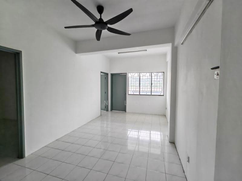 Pangsapuri untuk Dijual di Putra Ria Apartment - Ian Loh - Interior - PropertyGuru.com.my